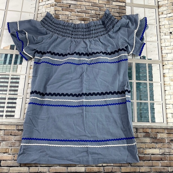 Mud Pie Tops - NWT Women’s Mudpie Blue & White Off Shoulder Ruffle Shirt (S) GA09